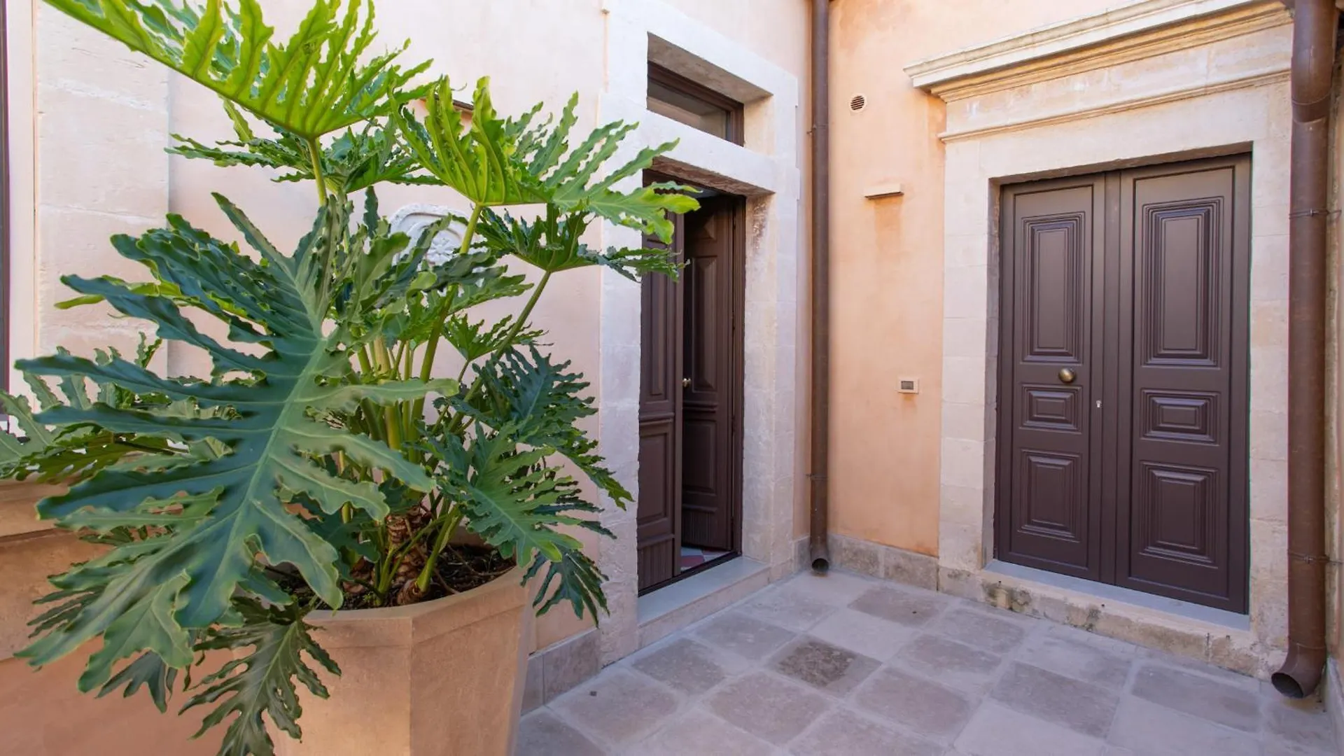 נוטו Belvedere Guastella A 8, Emma Villas